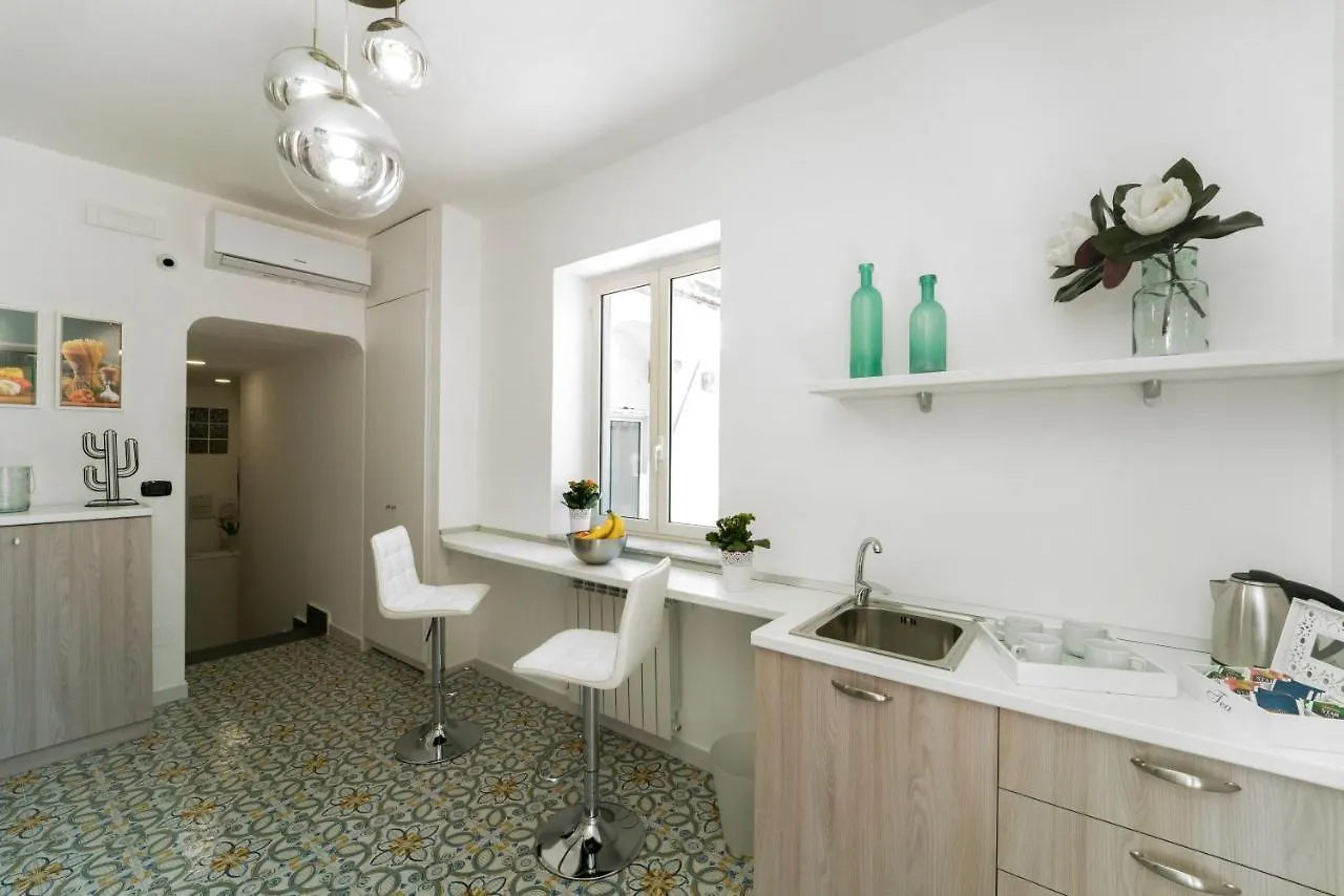 Suite & Luxury Rooms Palazzo Diomede Carafa Neapel 0*,