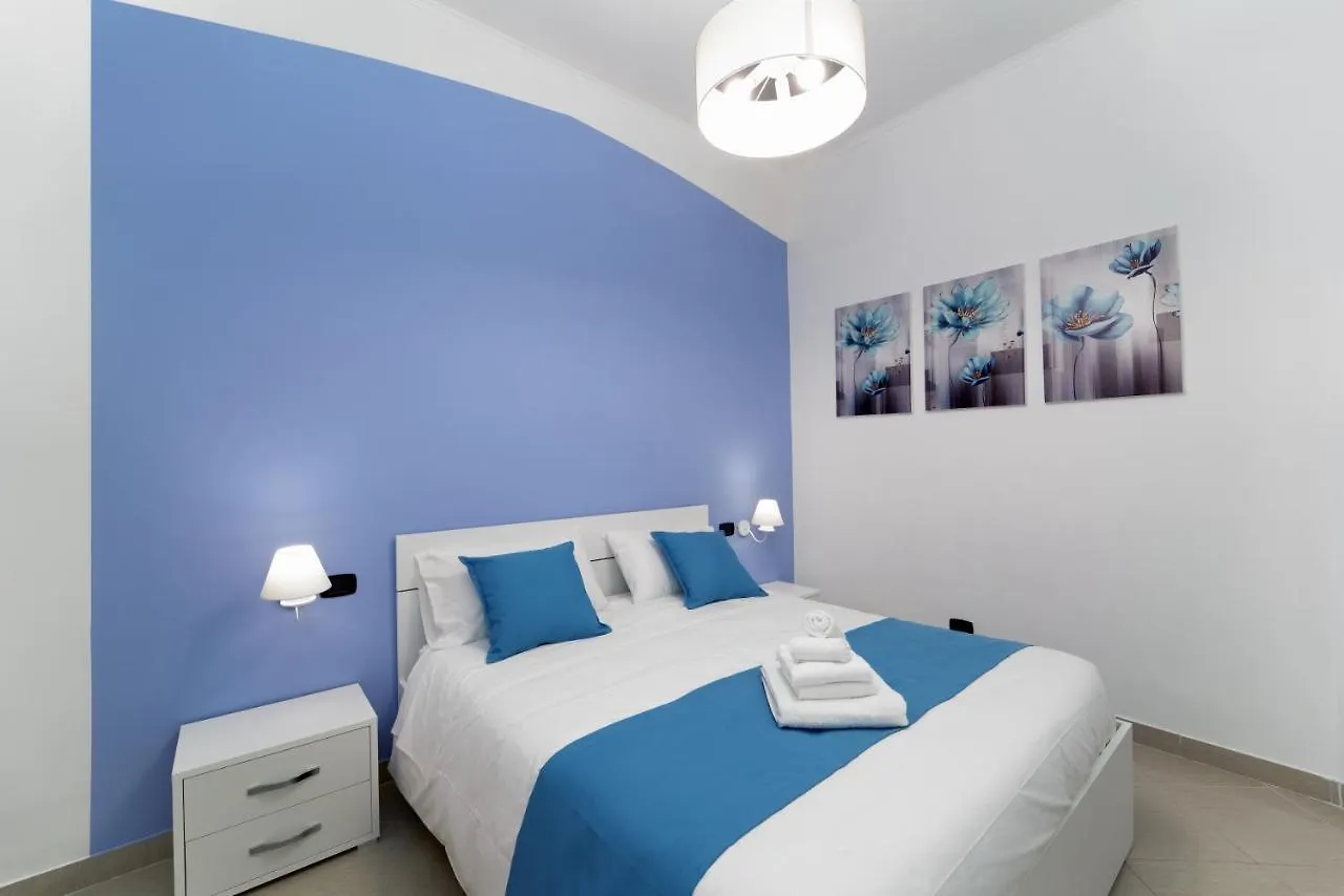 Suite&Luxury Rooms Palazzo Diomede Carafa Napoli 0*,  Italia