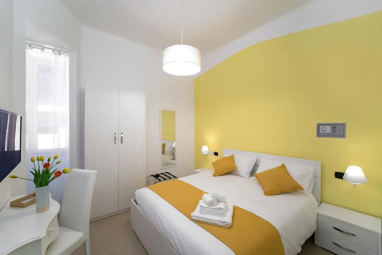 Konukevi Suite & Luxury Rooms Palazzo Diomede Carafa Napoli